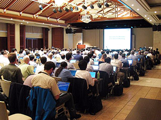 国際会議での有線・無線LANネットワーク構築